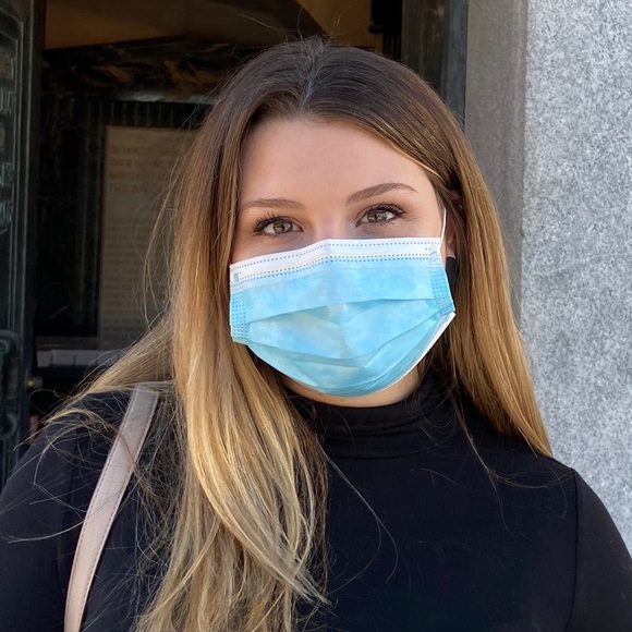 Meet your Posher, Sara - Picture 1 of 1